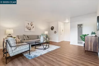 Photo #2: 41090592 Listing