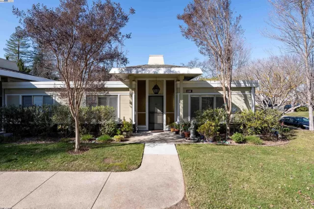 MLS: 41090648 Condo For Sale