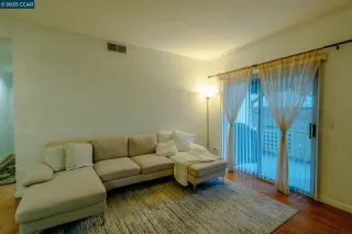 Photo #4: 41090817 Listing 