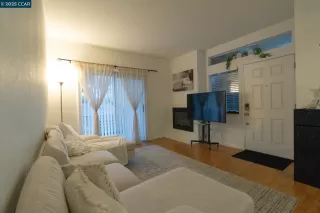 Photo #6: 41090817 Listing 