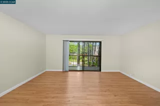 Photo #5: 41091198 Listing 