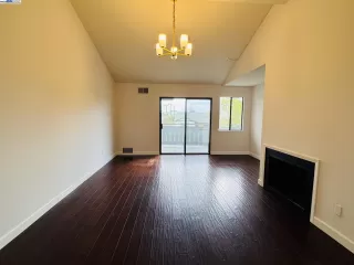 Photo #3: 41091219 Listing