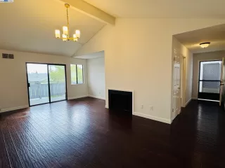 Photo #6: 41091219 Listing