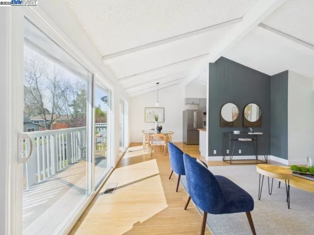 MLS: 41091273 Condo For Sale