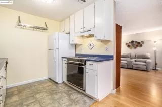 Photo #6: 41091365 Listing