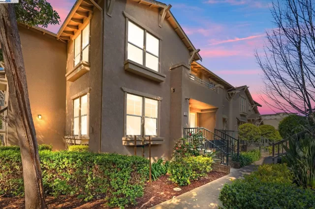 MLS: 41091655 Condo For Sale