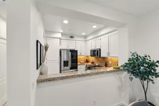 Photo #6: 41091655 Listing