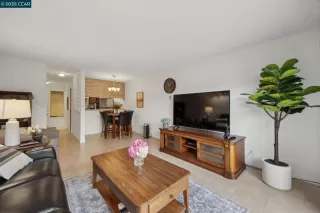 Photo #6: 41091660 Listing