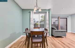 Photo #4: 41091677 Listing