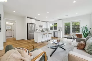 Photo #4: 41091719 Listing