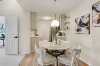 Photo #3: 41091779 Listing