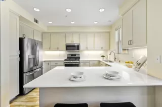 Photo #3: 41091856 Listing