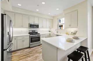 Photo #4: 41091856 Listing