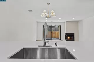 Photo #4: 41091895 Listing