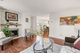 Photo #3: 41091947 Listing