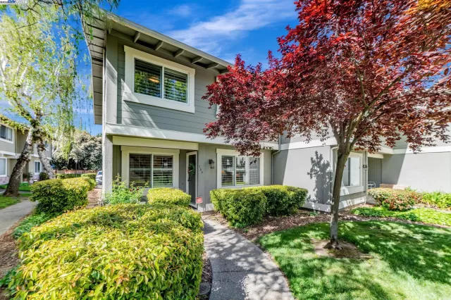 MLS: 41091971 Condo For Sale