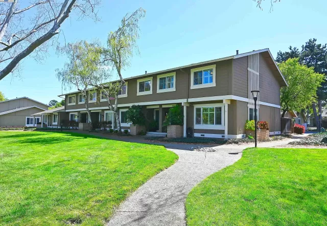 MLS: 41092016 Condo For Sale