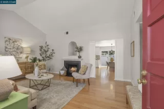 Photo #1: 41092128 Listing 