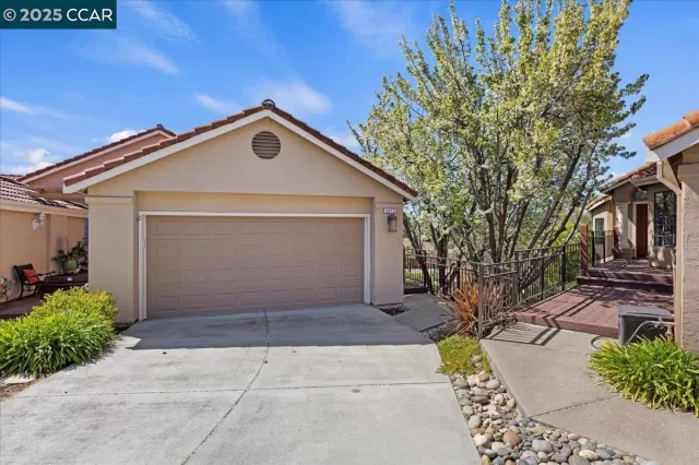 MLS: 41092145 Condo For Sale