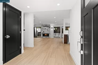 Photo #2: 41092183 Listing