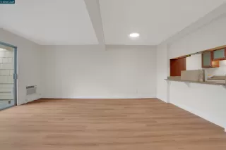 Photo #3: 41092206 Listing