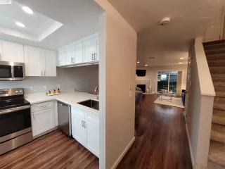 Photo #3: 41092264 Listing