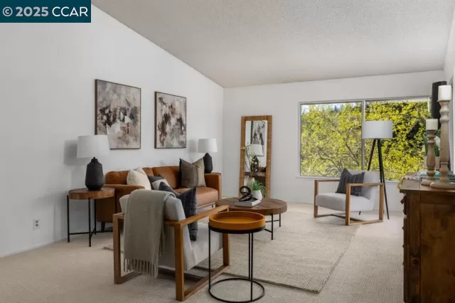 MLS: 41092290 Condo For Sale