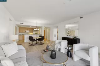 Photo #2: 41092348 Listing