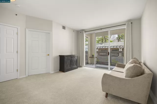 MLS: 41092451 Condo For Sale