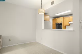 Photo #4: 41092451 Listing