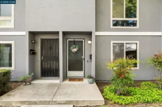 Photo #2: 41092532 Listing