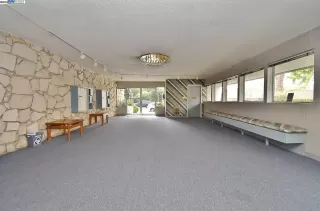 Photo #2: 41092565 Listing