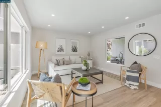 Photo #6: 41092704 Listing 