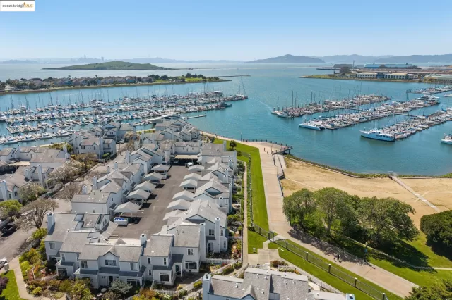 MLS: 41092719 Condo For Sale