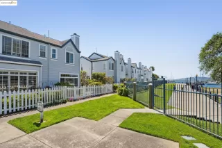 Photo #2: 41092719 Listing 