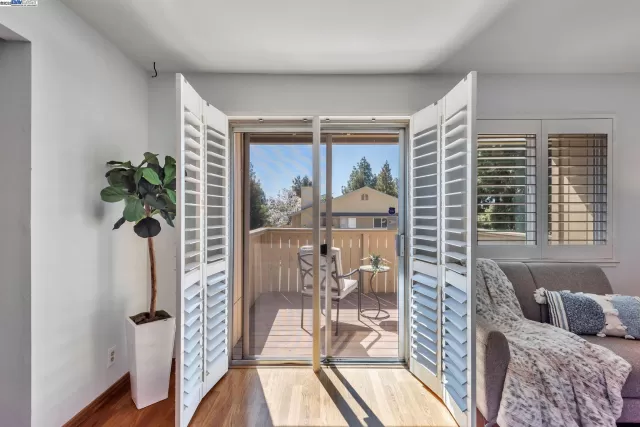 MLS: 41092720 Condo For Sale