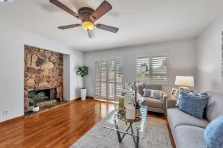 Photo #4: 41092720 Listing