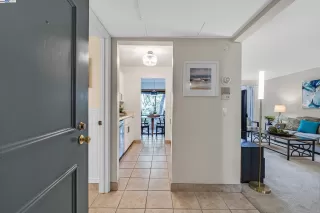 Photo #2: 41092729 Listing 