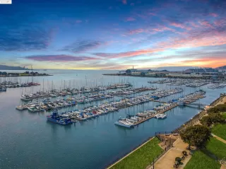 More Details about MLS # 41092732 : 2324 DOLPHIN DR