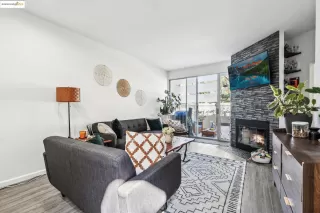 Photo #3: 41092732 Listing