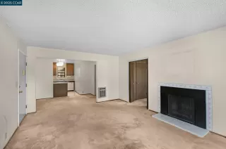 Photo #4: 41092749 Listing