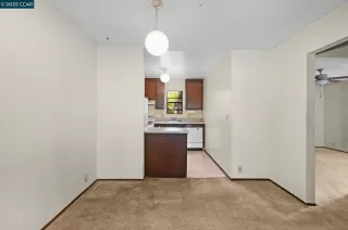 Photo #5: 41092749 Listing