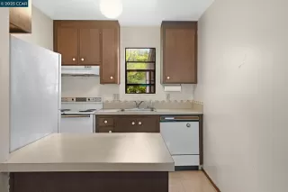 Photo #6: 41092749 Listing