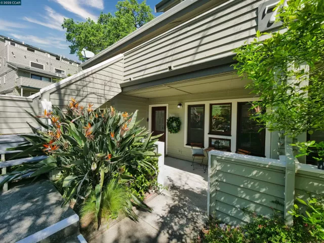 MLS: 41092825 Condo For Sale