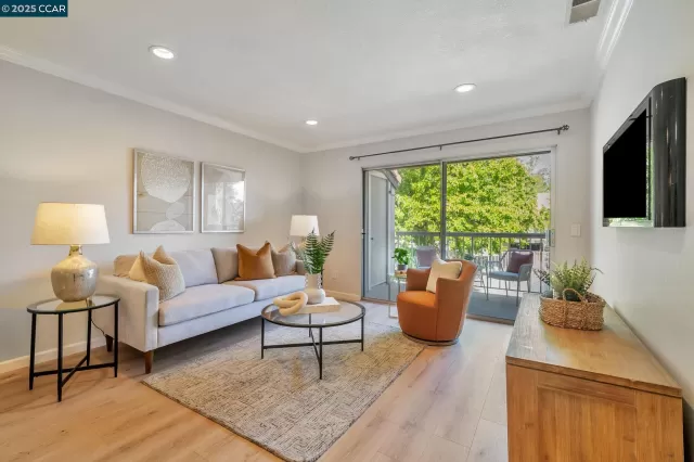 MLS: 41092866 Condo For Sale