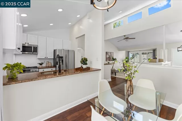 MLS: 41092899 Condo For Sale