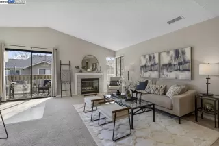 Photo #1: 41092912 Listing