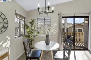 Photo #5: 41092912 Listing