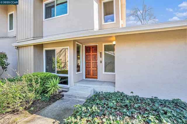 MLS: 41092999 Condo For Sale