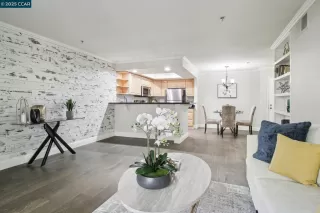 Photo #4: 41093032 Listing